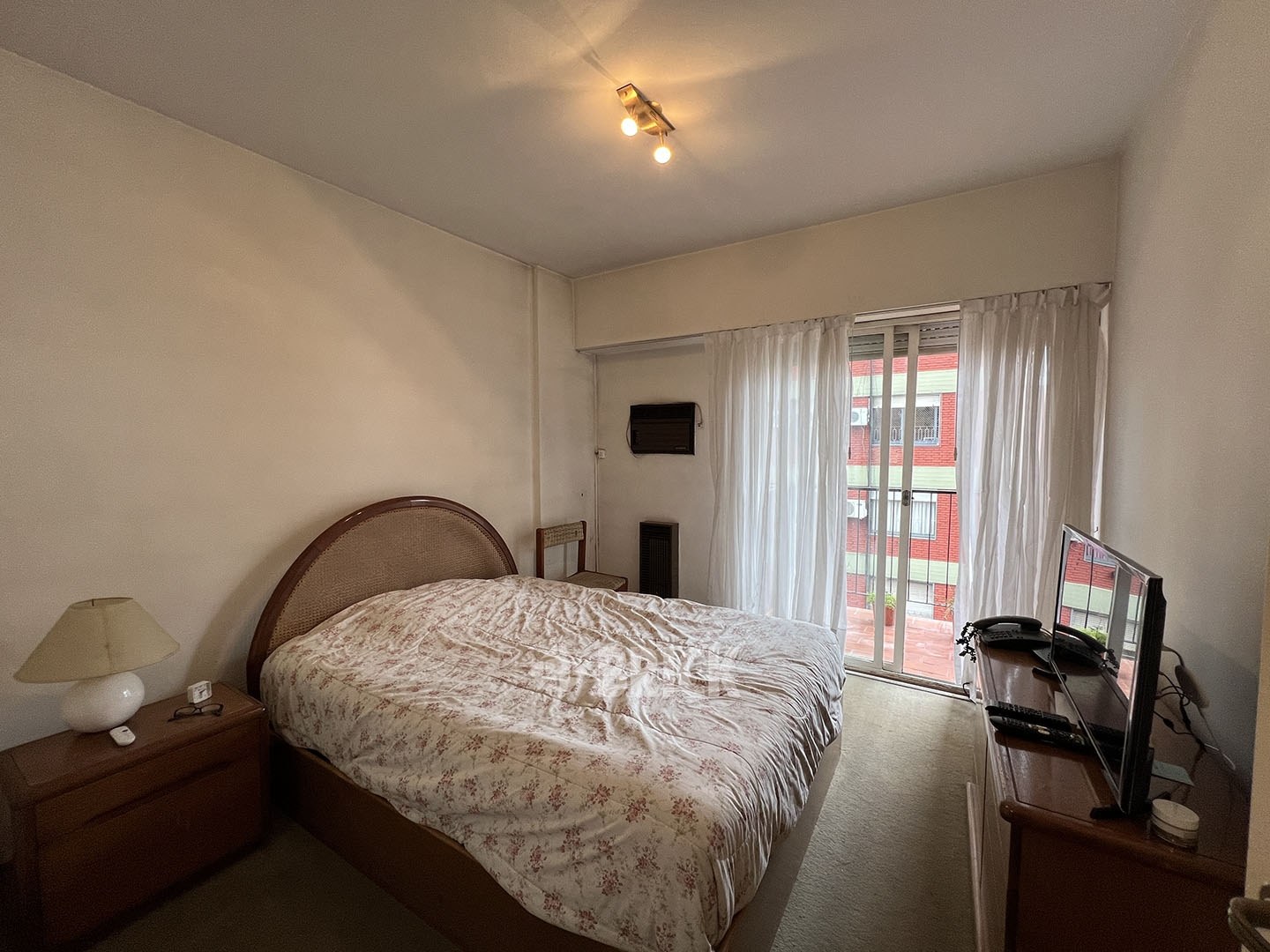 OLAZABAL al 2800 Piso 8 18