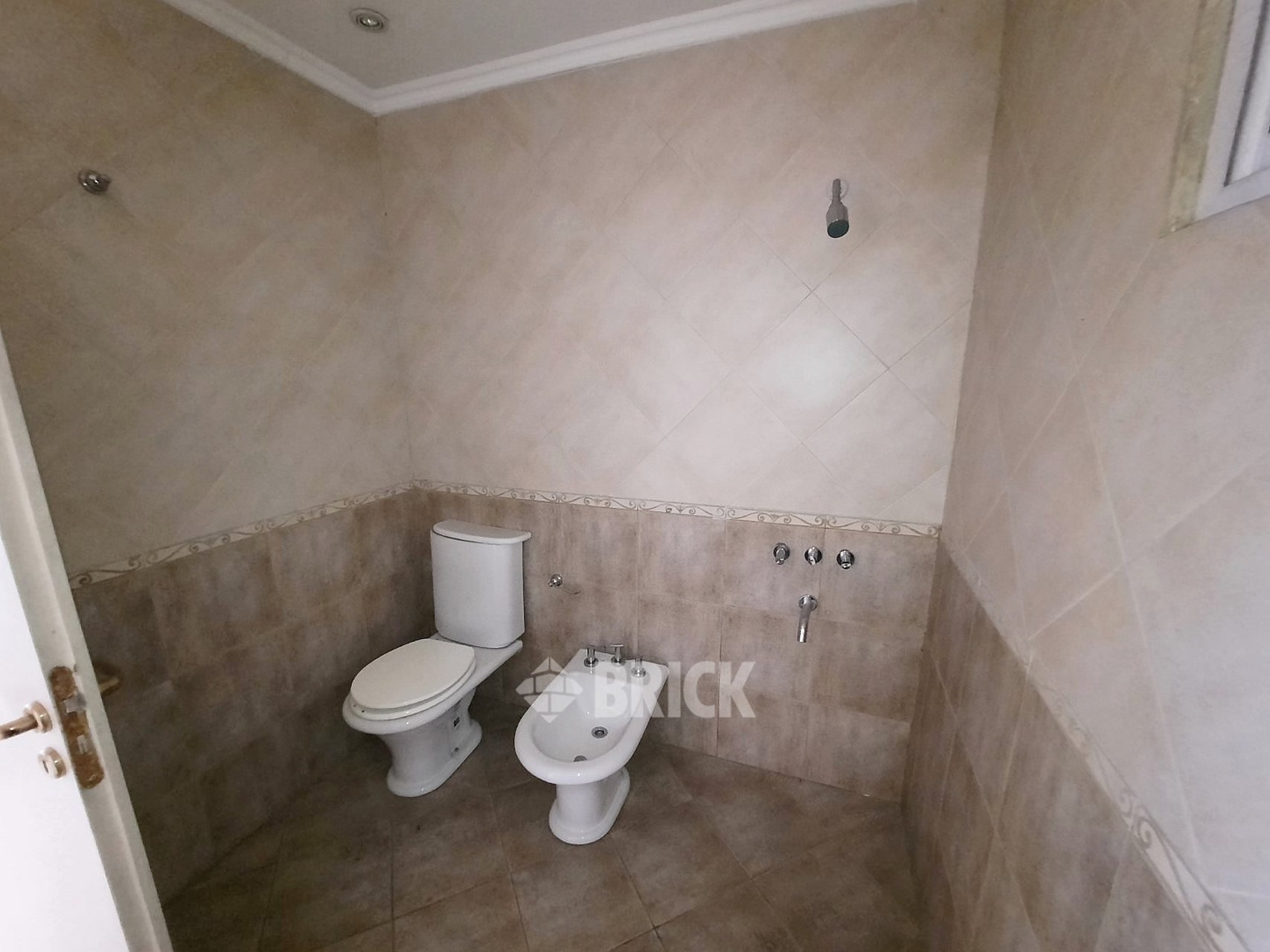 CALVO, CARLOS al 1100 38