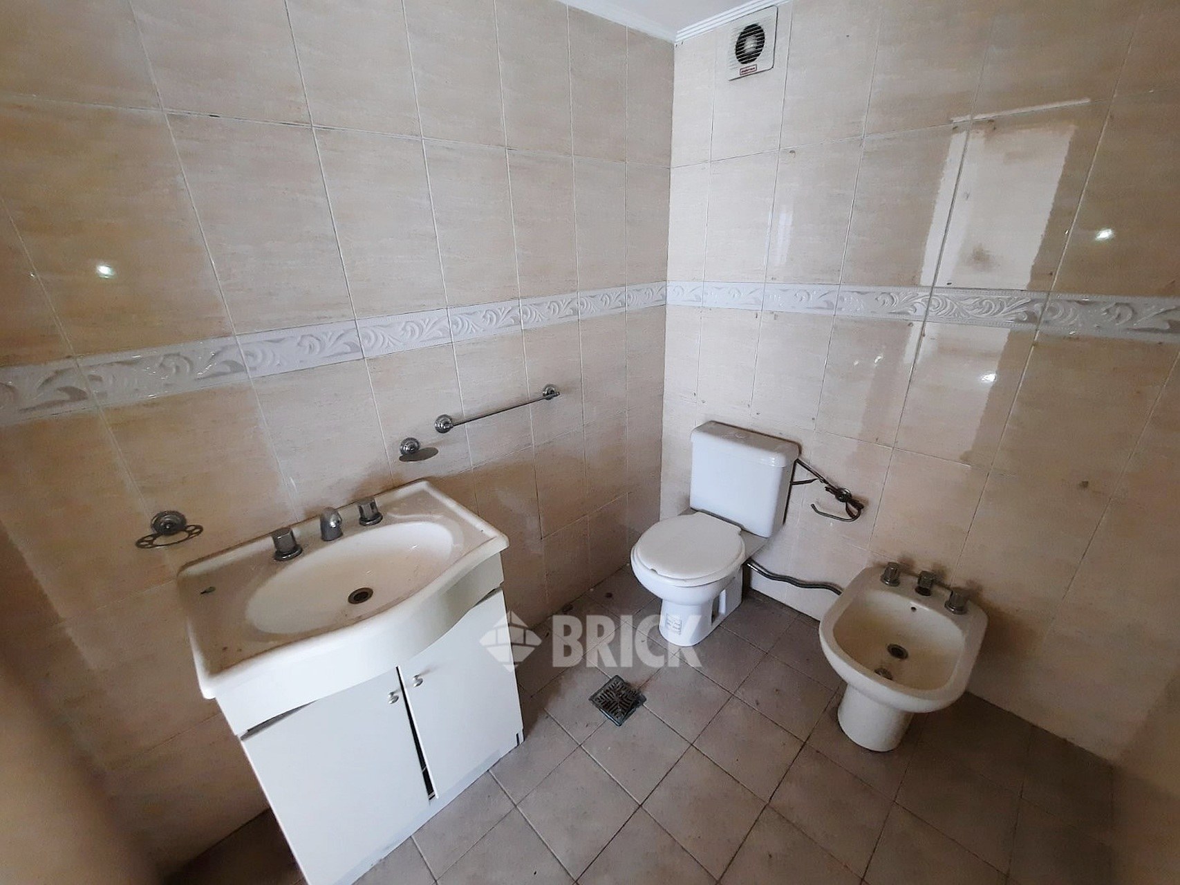 CALVO, CARLOS al 1100 52