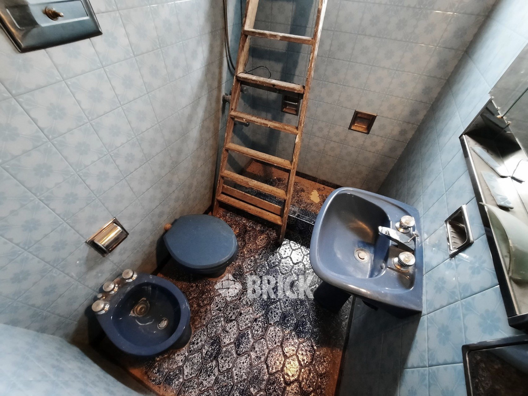 SANTA FE al 300 Piso PB 23