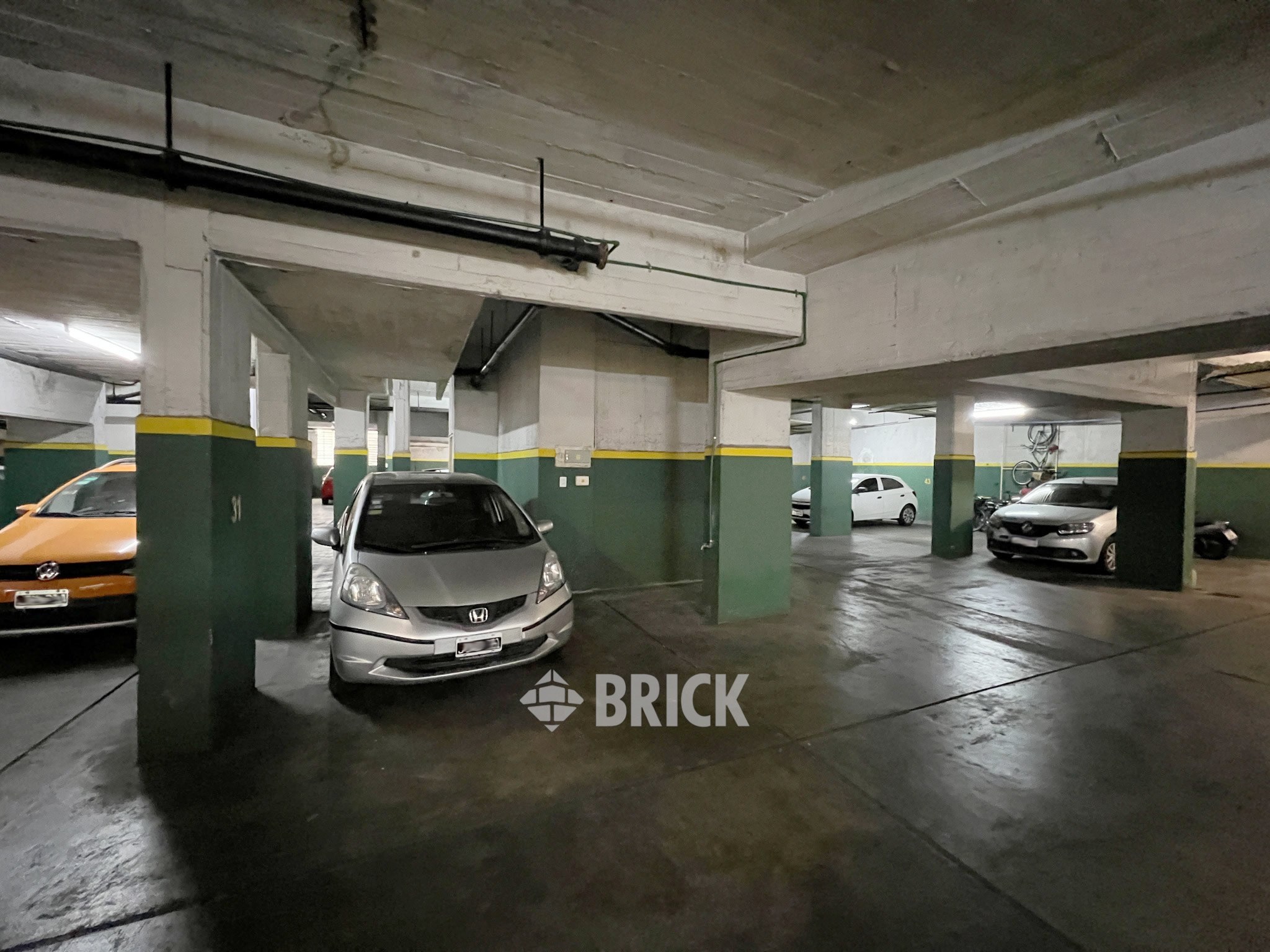 AVELLANEDA, AV. al 1800 Piso 4 14