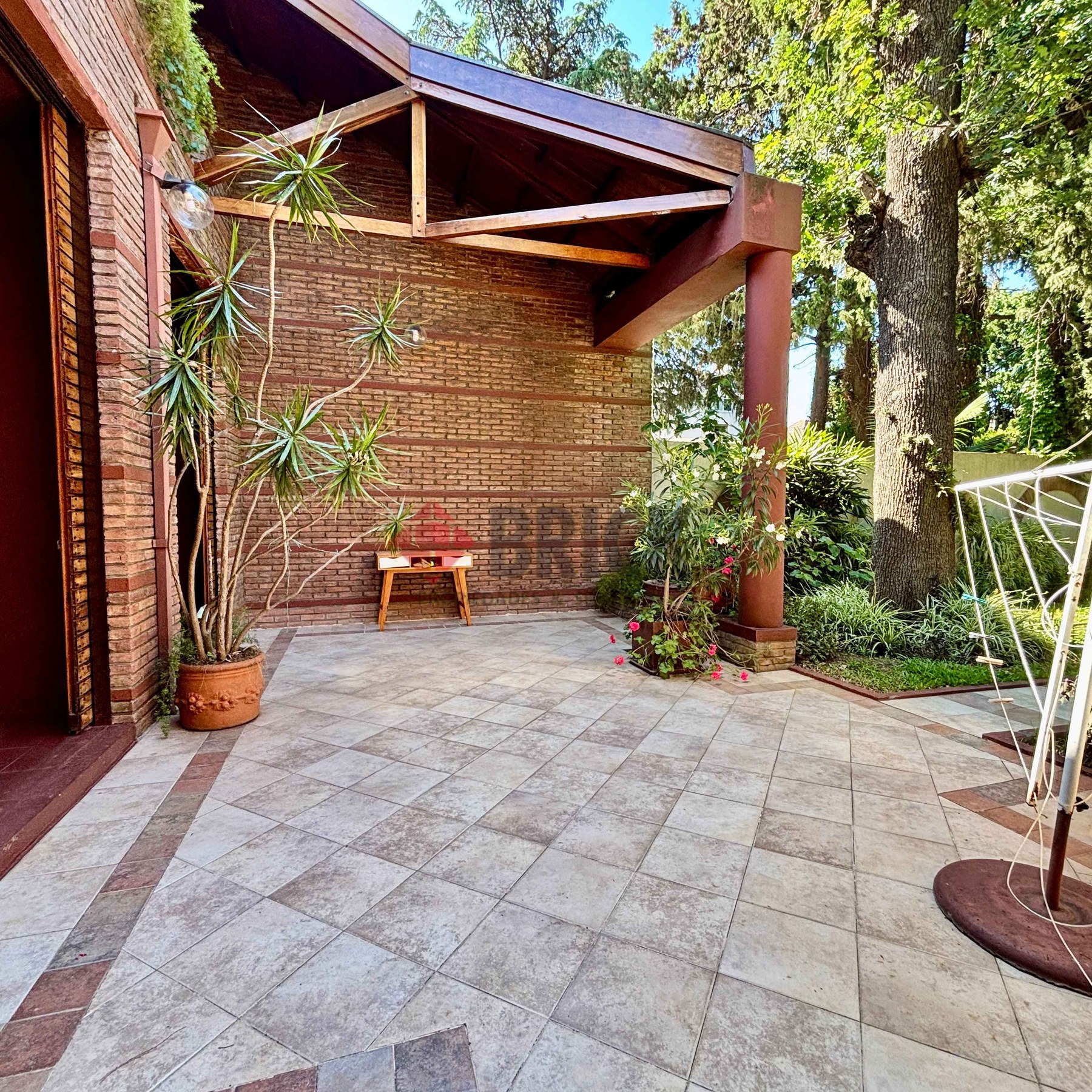 MONASTERIO al 700 24