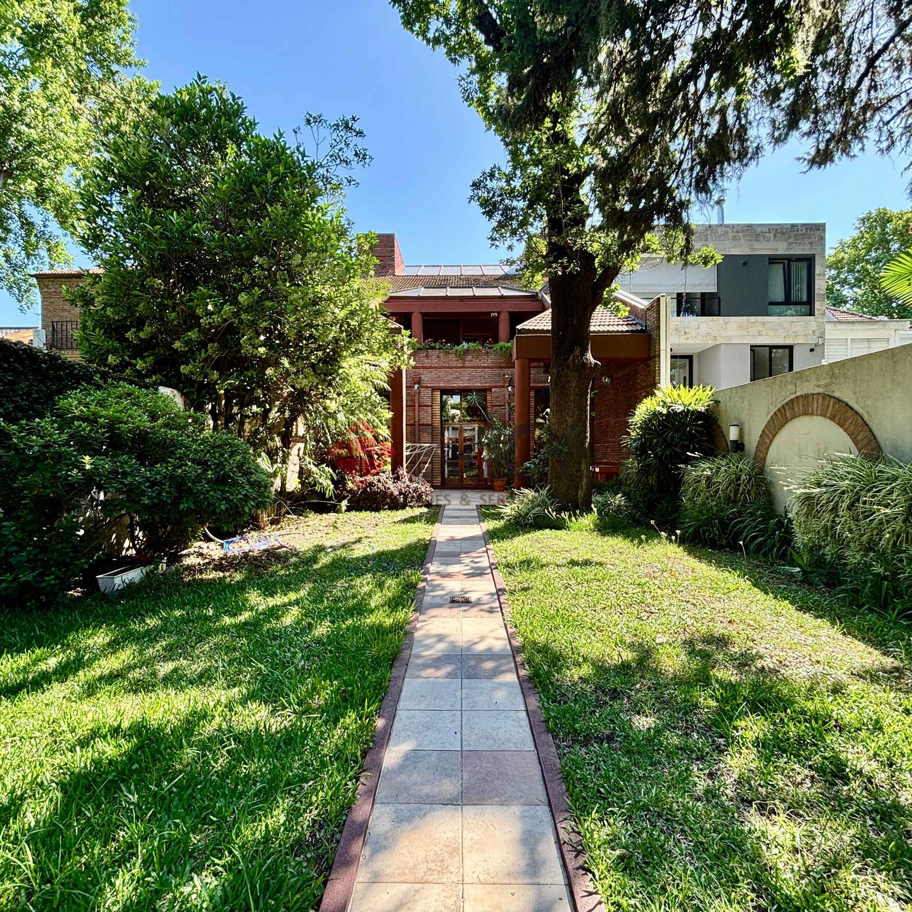 MONASTERIO al 700 25