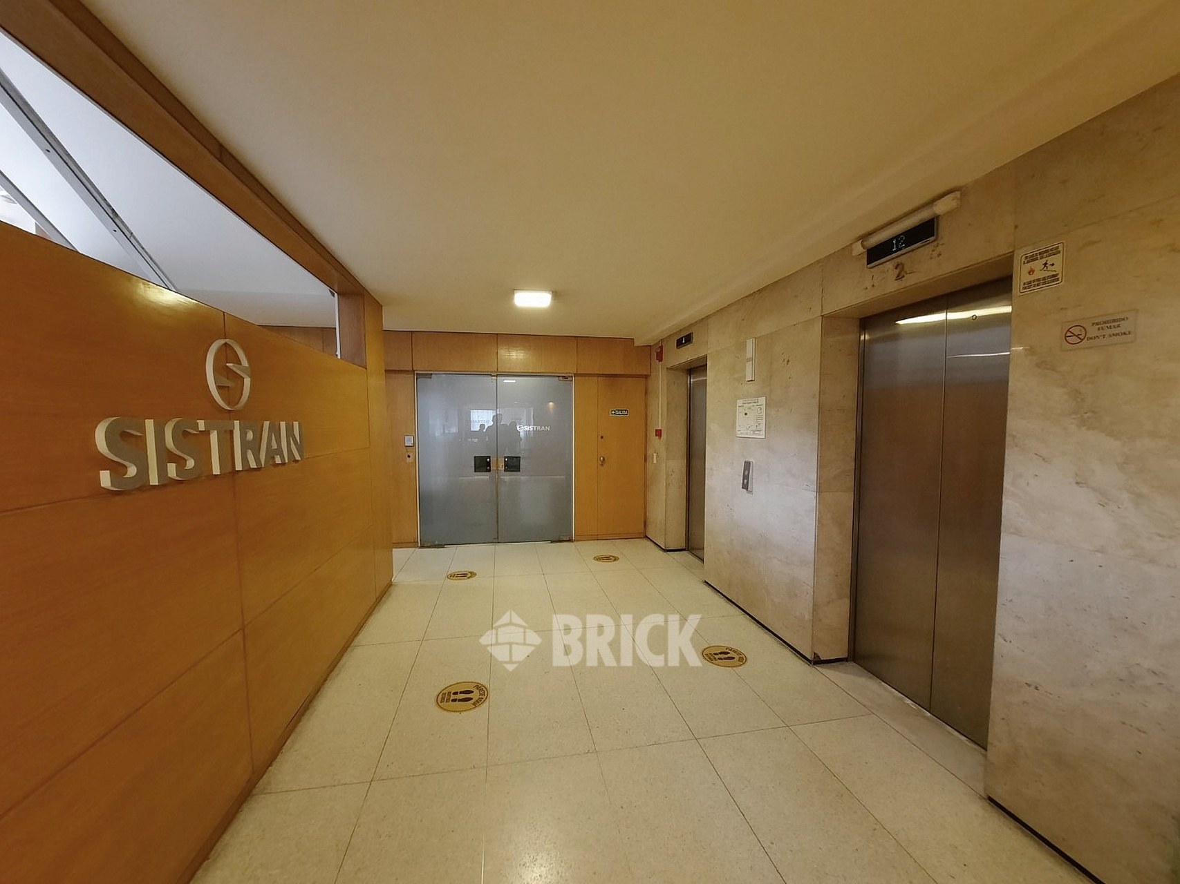 CORRIENTES, AV. al 1300 Piso 2 28