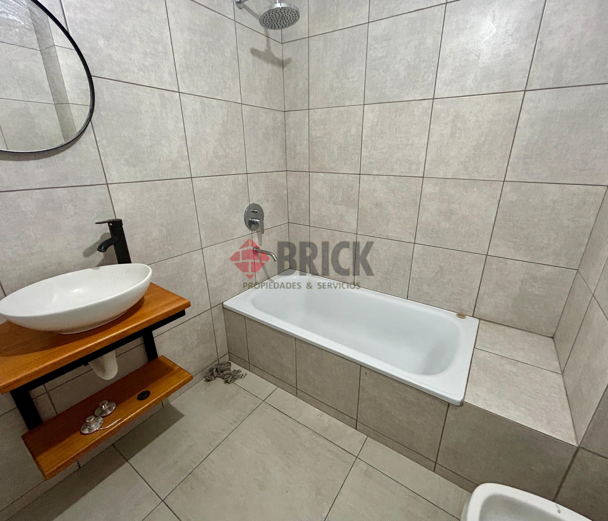 CESAR MALNATTI al 1900 Piso 1 5