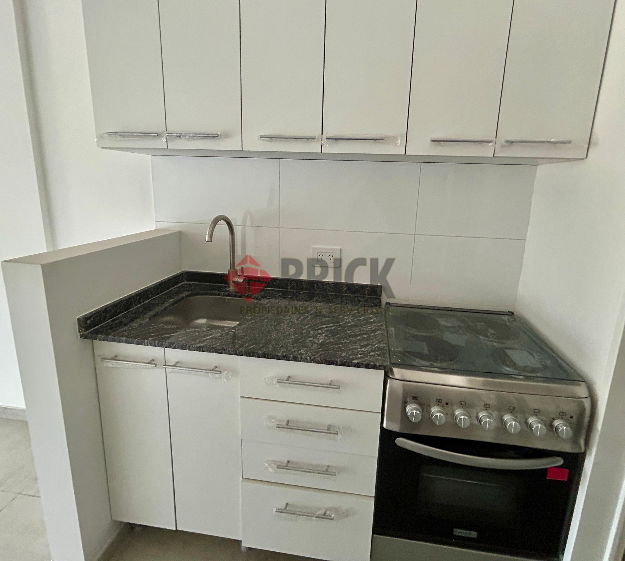 CESAR MALNATTI al 1900 Piso 1 4