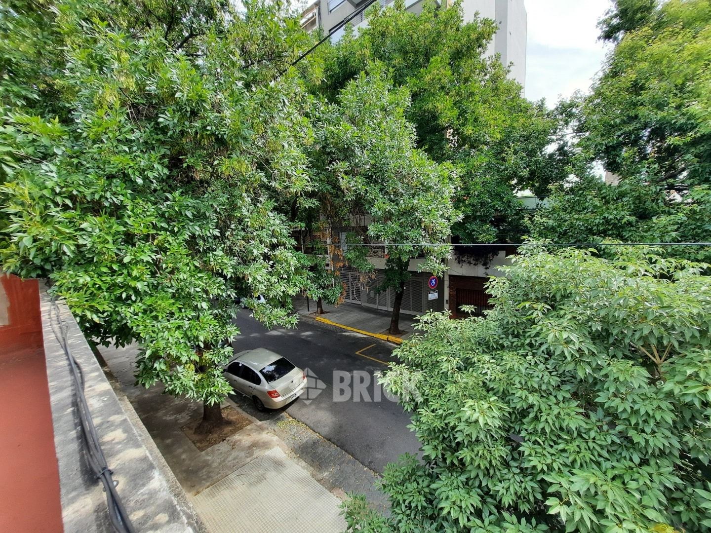 MORELOS al 300 Piso PB 27