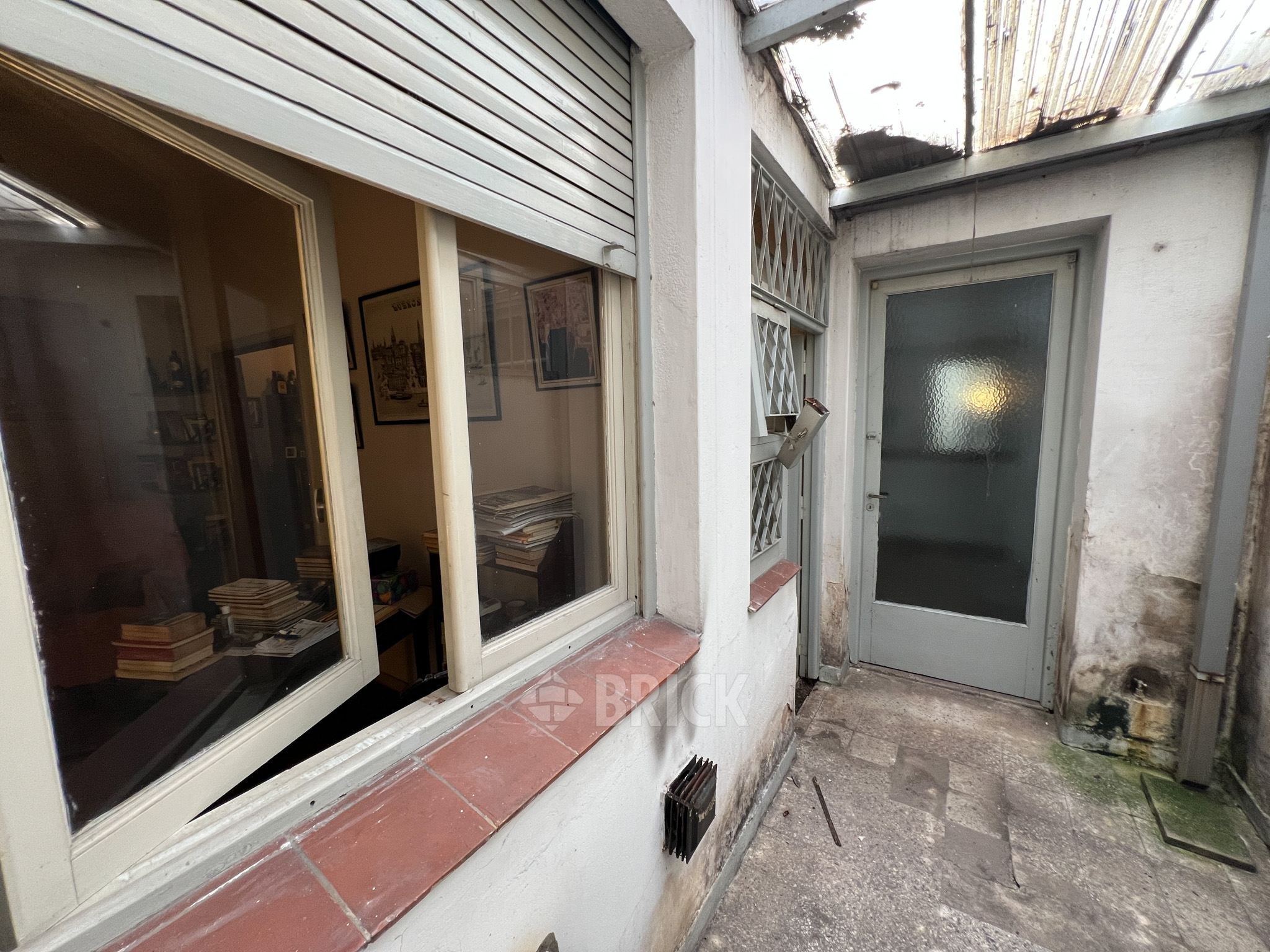 DOBLAS al 1500 Piso PB 9