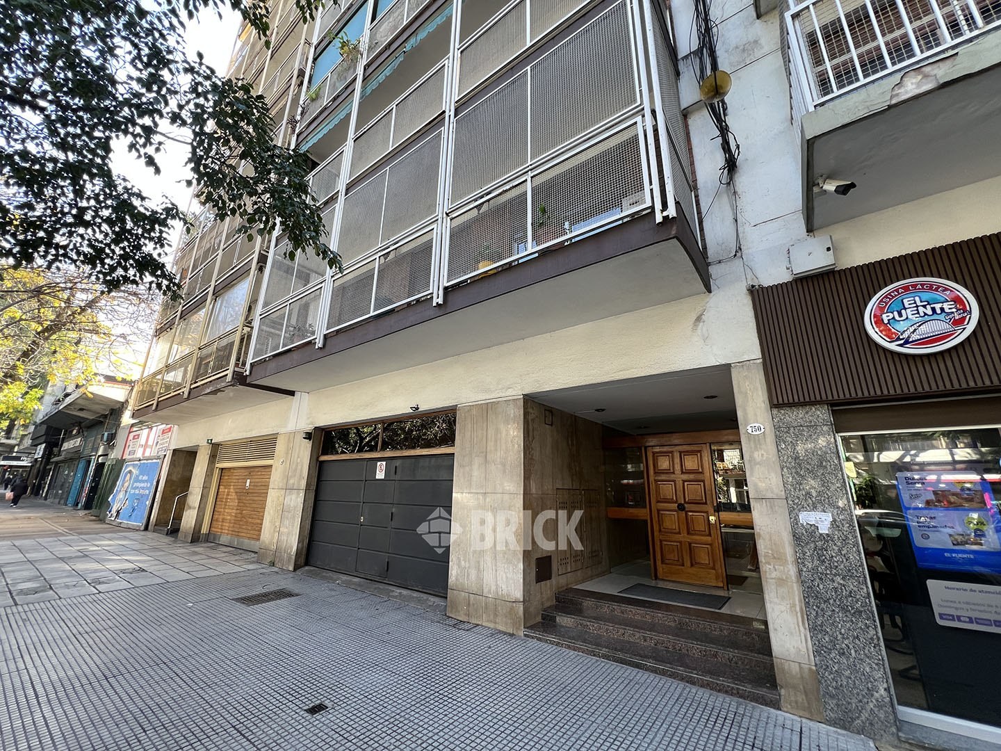 MORENO, JOSE MARIA, AV. al 700 Piso 2 28