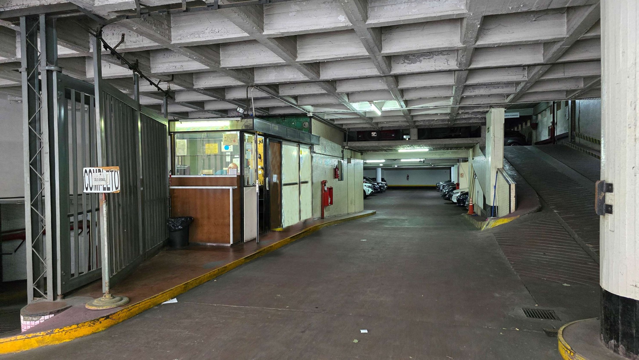 ALVEAR, MARCELO T. DE al 1200 Piso 3° Nº 242 3