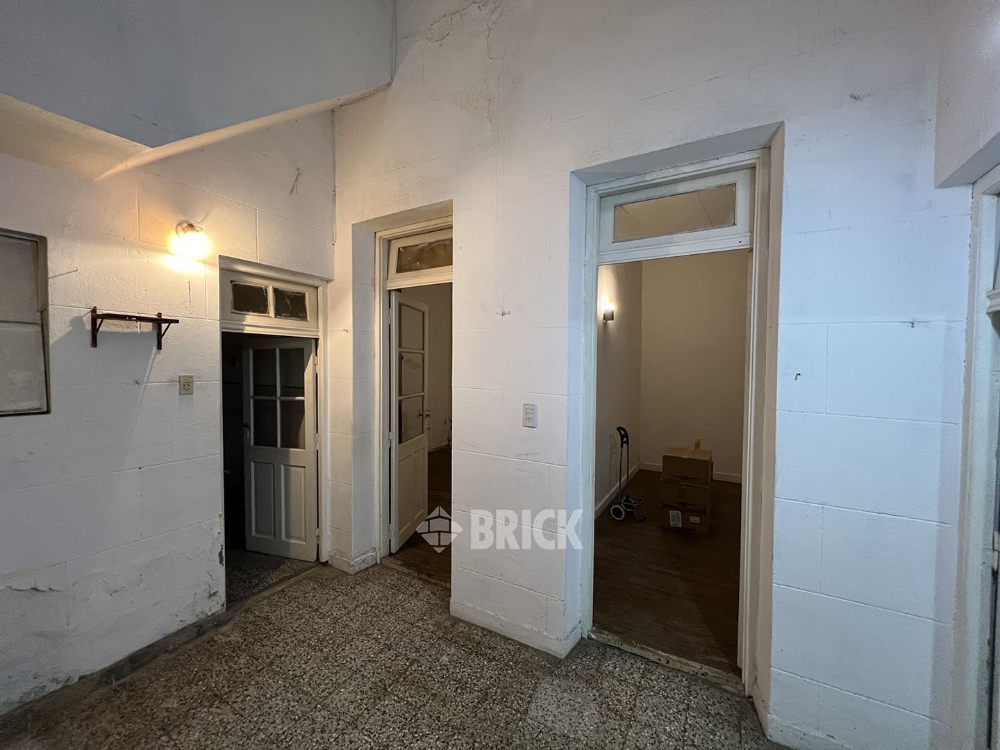 TRELLES, MANUEL al 2400 Piso PB 9