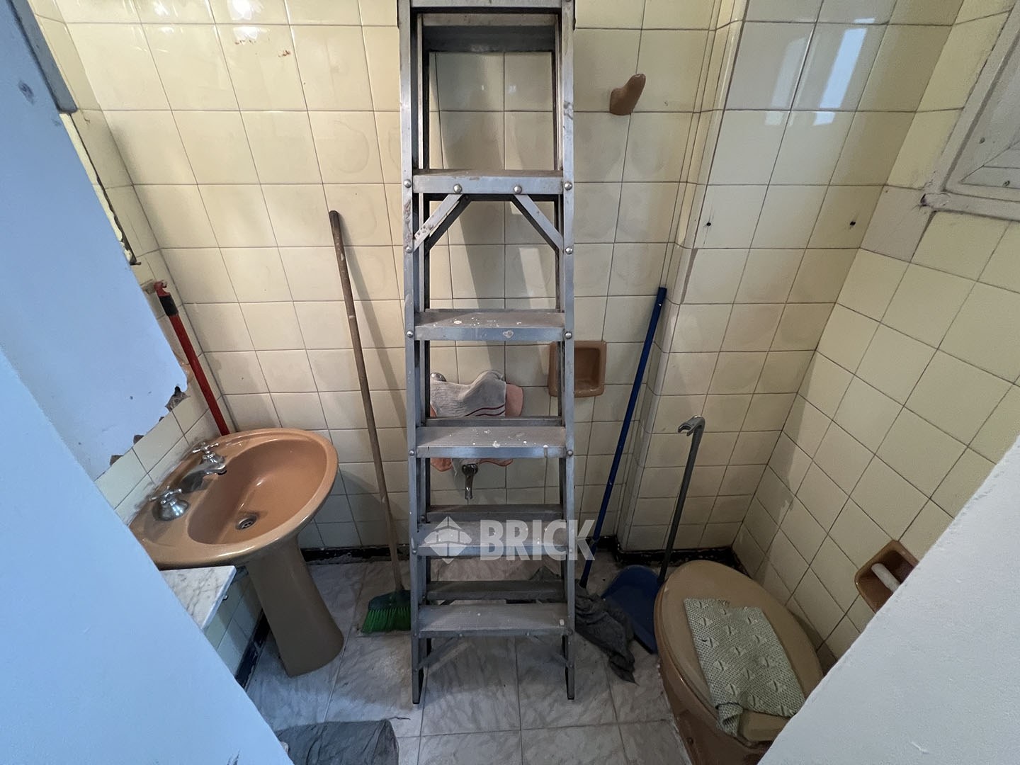 SAN JUAN, AV. al 1400 Piso PB 17