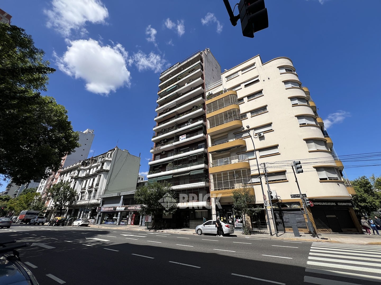 SAN JUAN, AV. al 1400 Piso PB 23