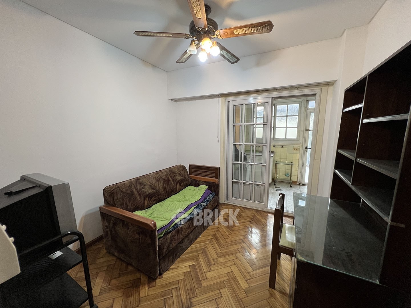 SAN JUAN, AV. al 1400 Piso PB 5