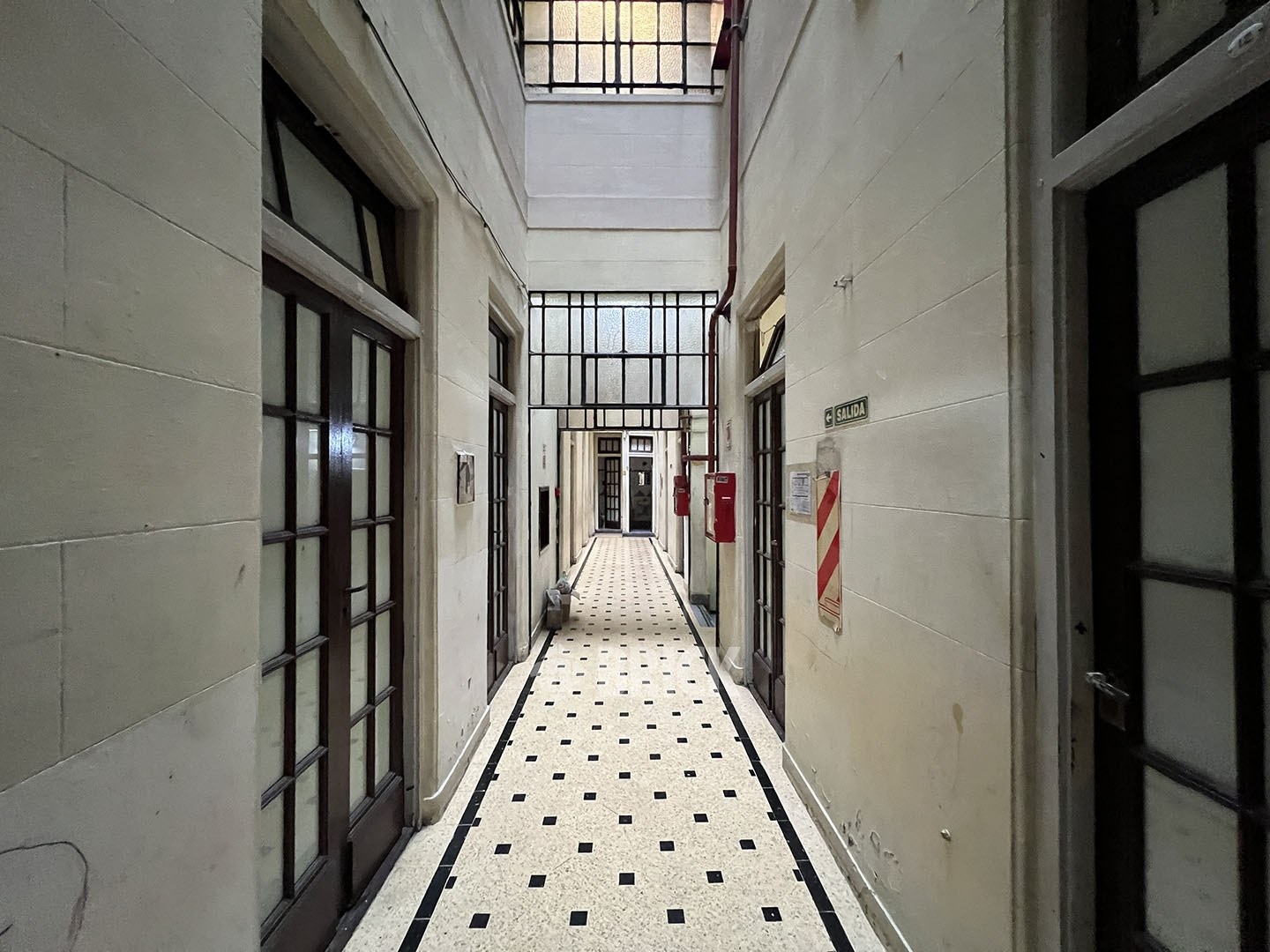 ALEM, LEANDRO N., AV. al 500 10