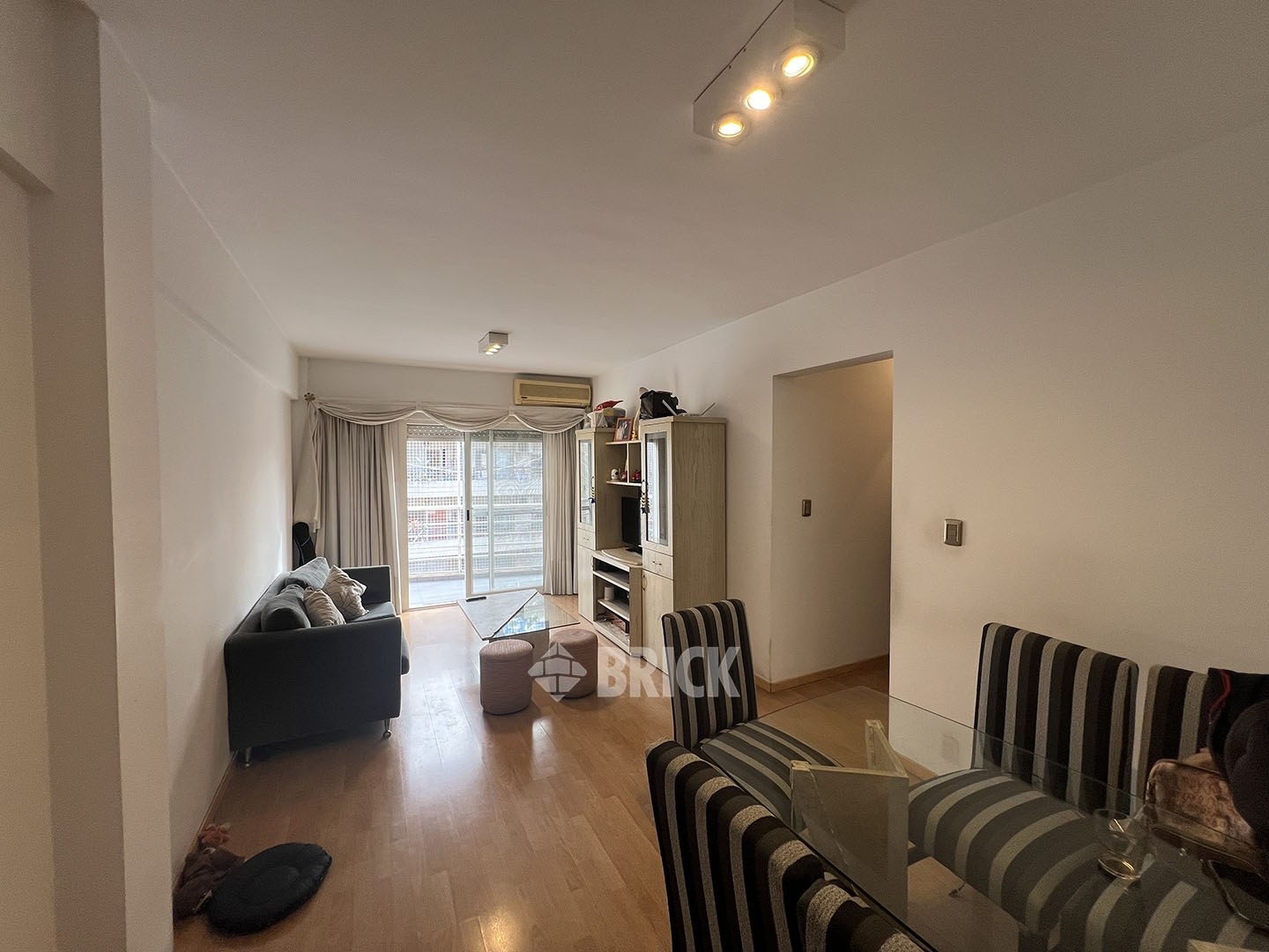 ALVAREZ, DONATO, T. GRAL. al 400 Piso 7 1