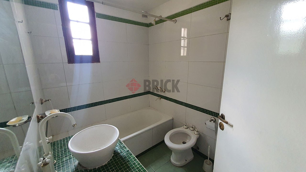 BORGES, JORGE LUIS al 2000 Piso 1 15