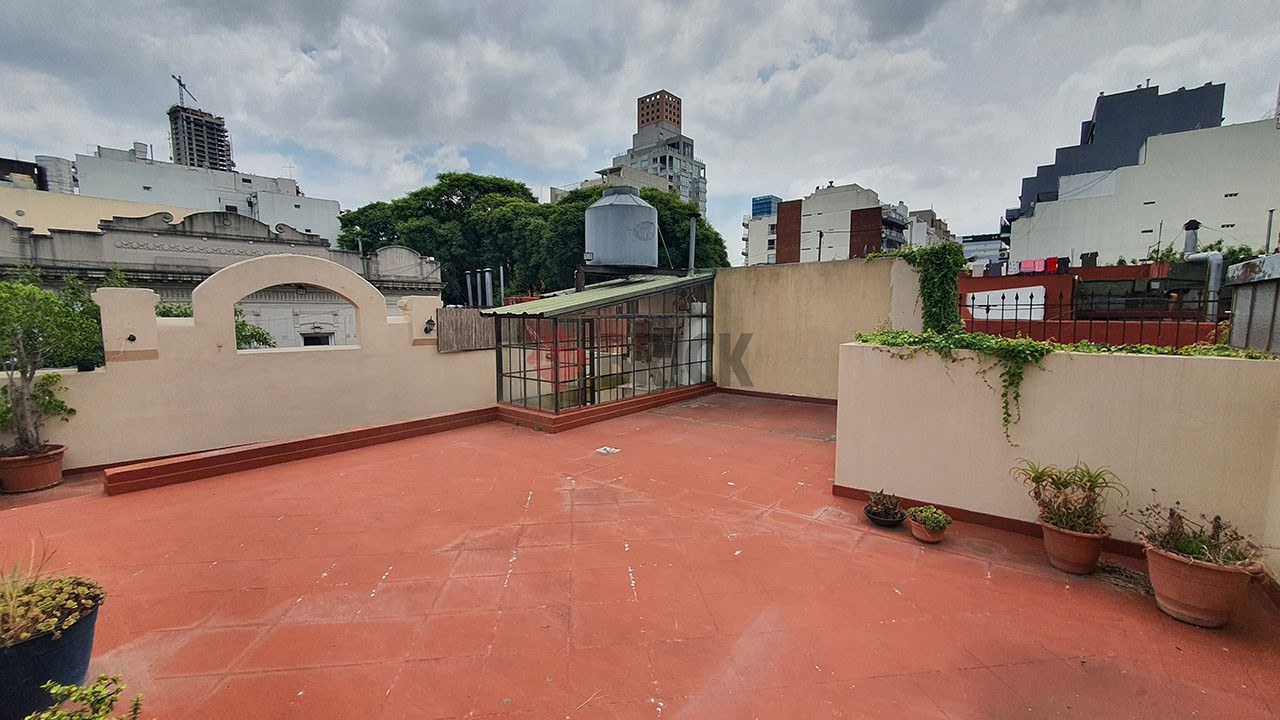 BORGES, JORGE LUIS al 2000 Piso 1 22