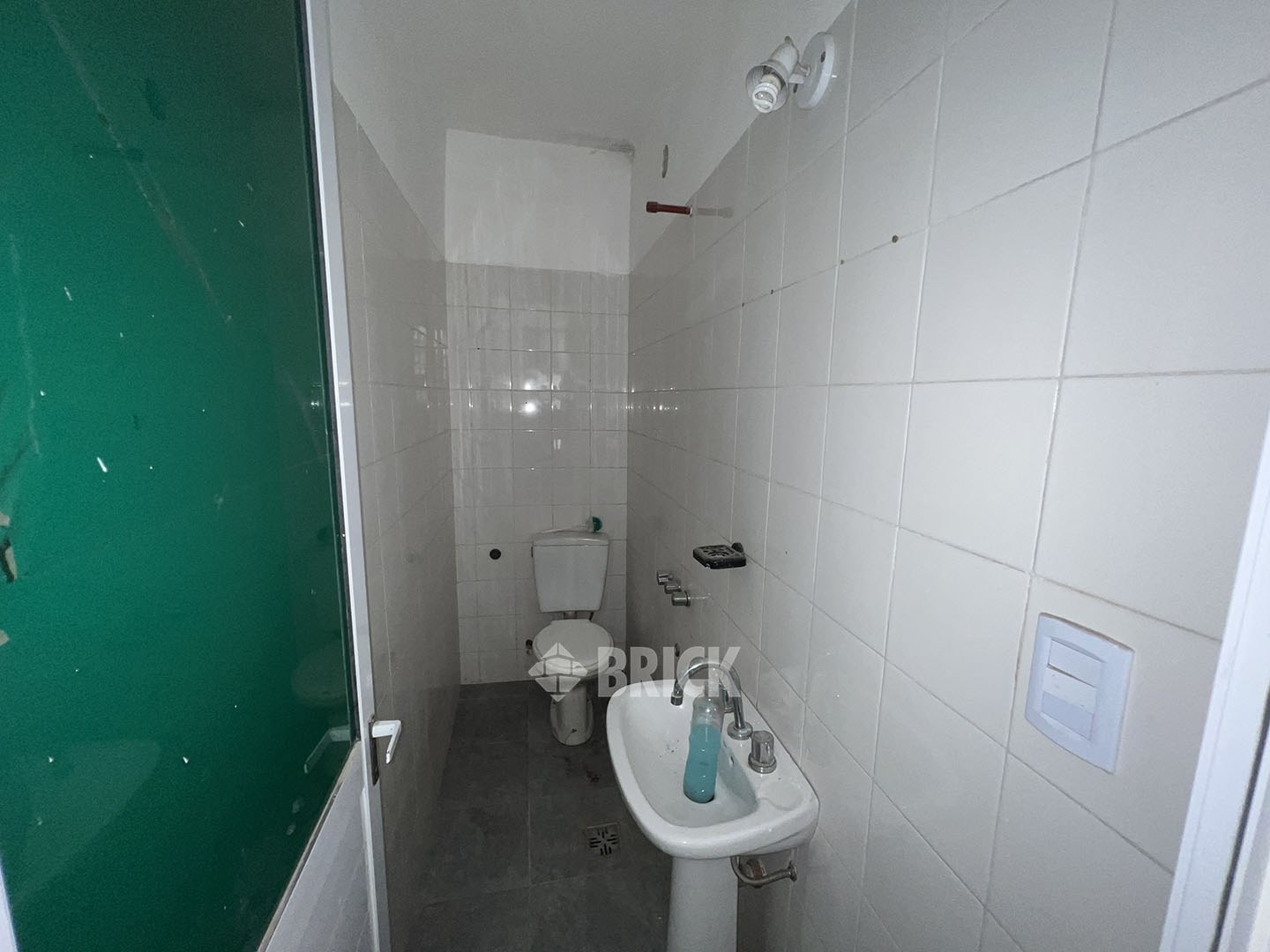 GIRARDOT al 100 Piso PB 7