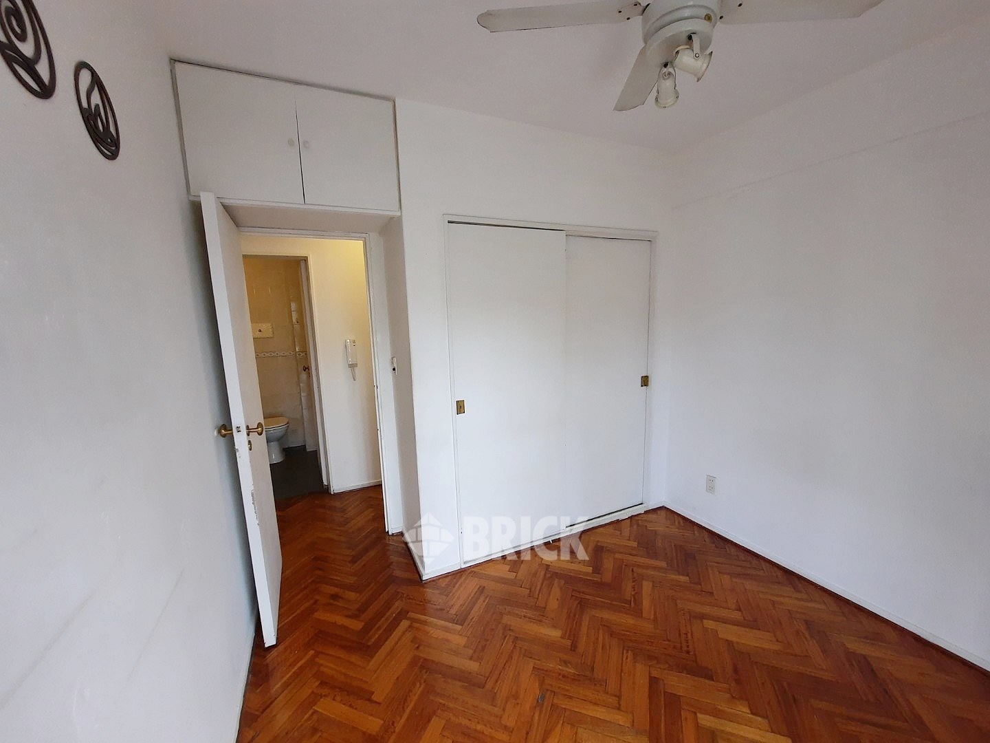 BILLINGHURST al 1500 Piso 2 13