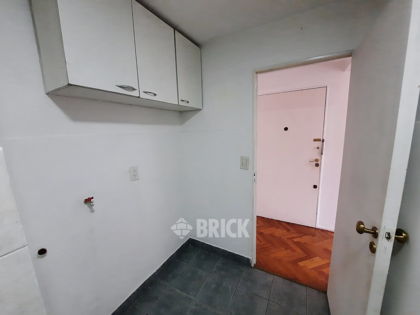 BILLINGHURST al 1500 Piso 2 23