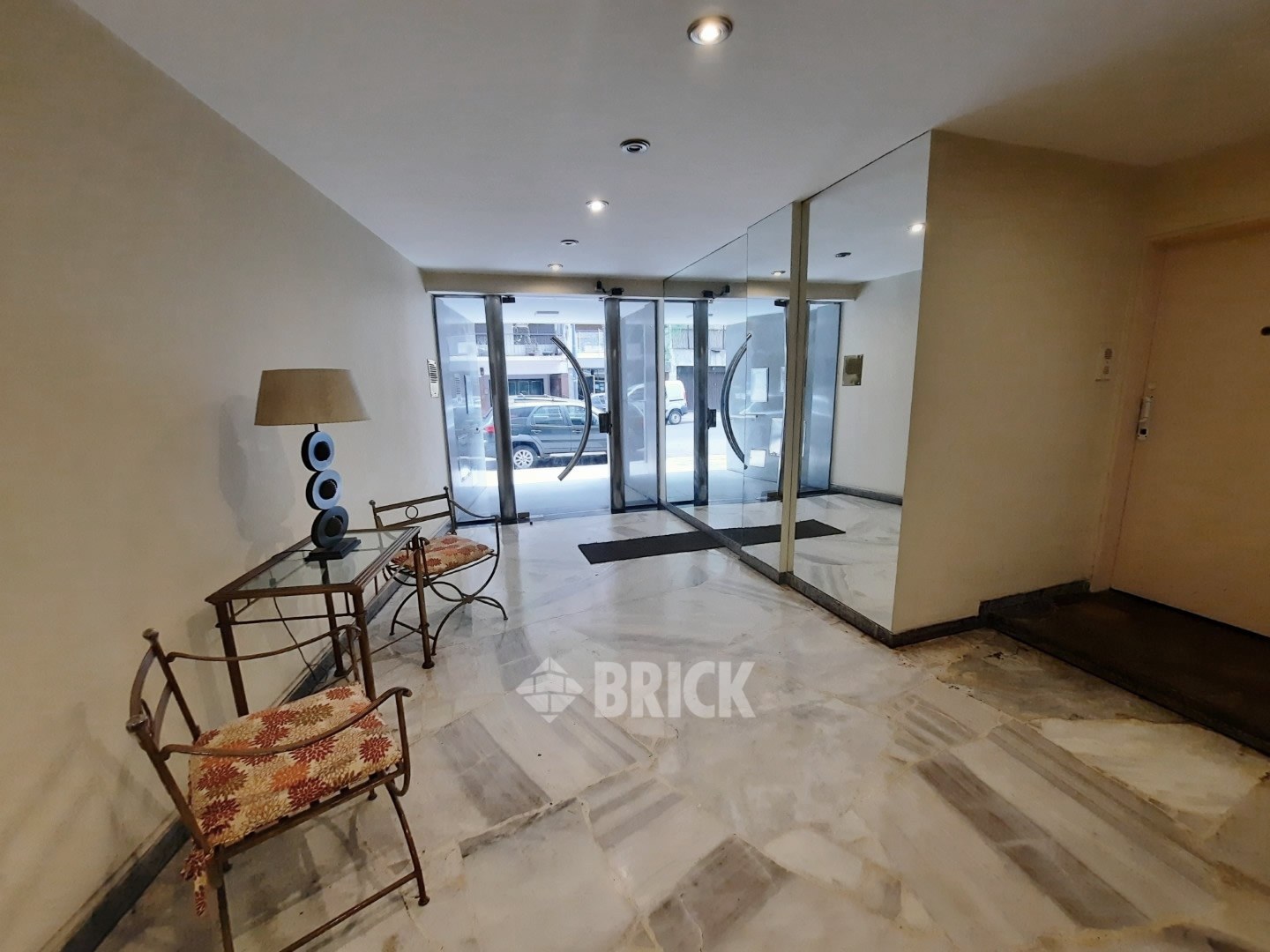 BILLINGHURST al 1500 Piso 2 25