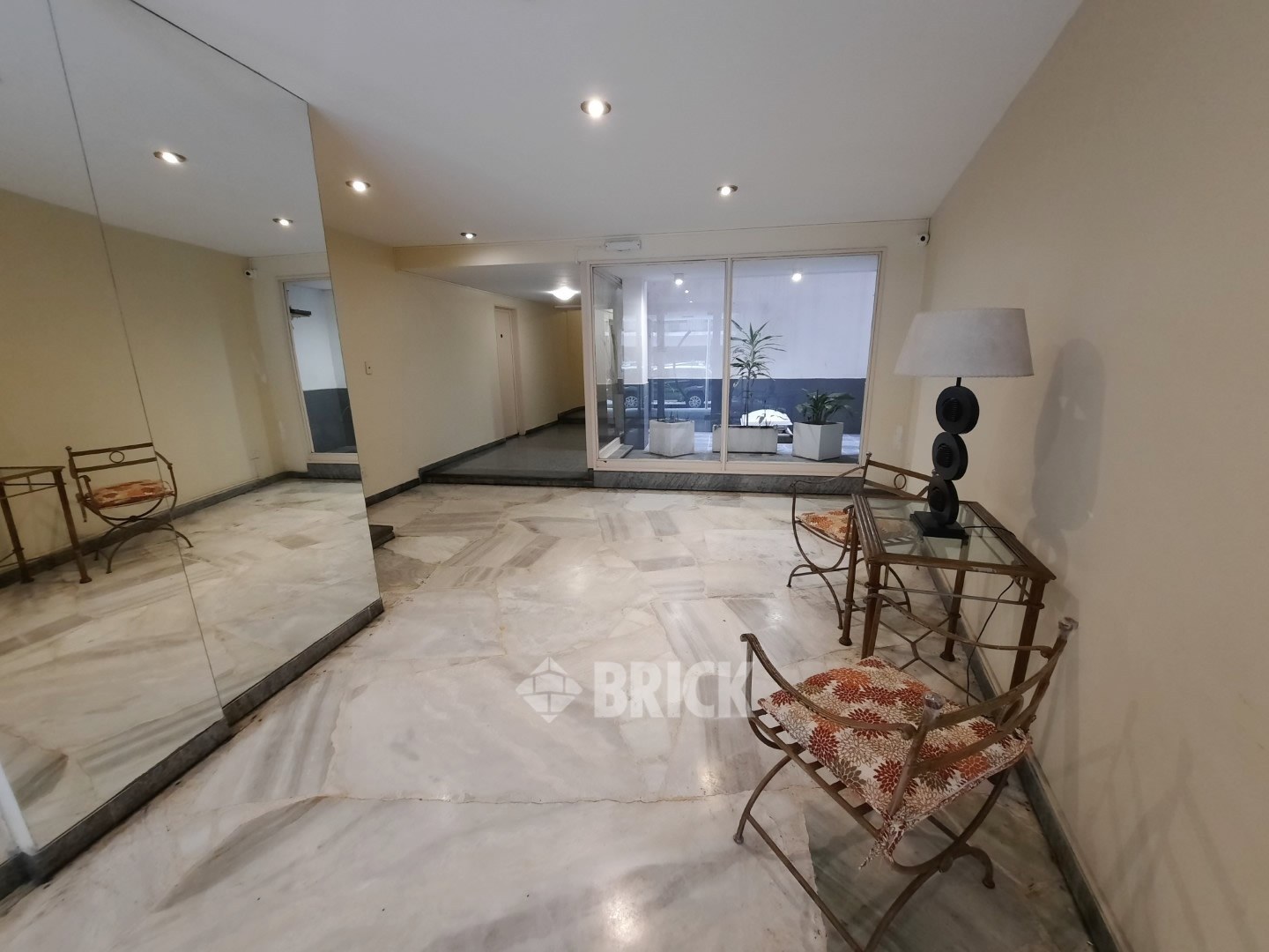 BILLINGHURST al 1500 Piso 2 26