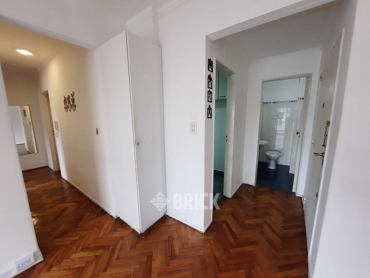 BILLINGHURST al 1500 Piso 2 8