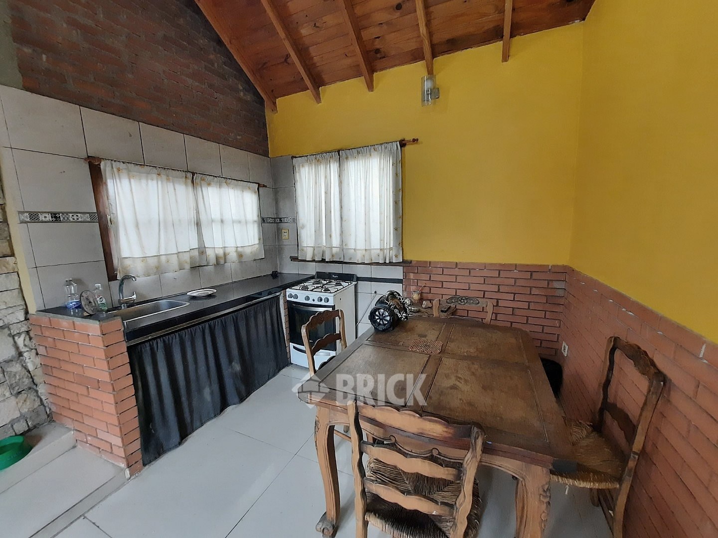 ACHA, GENERAL al 1400 Piso PB 18