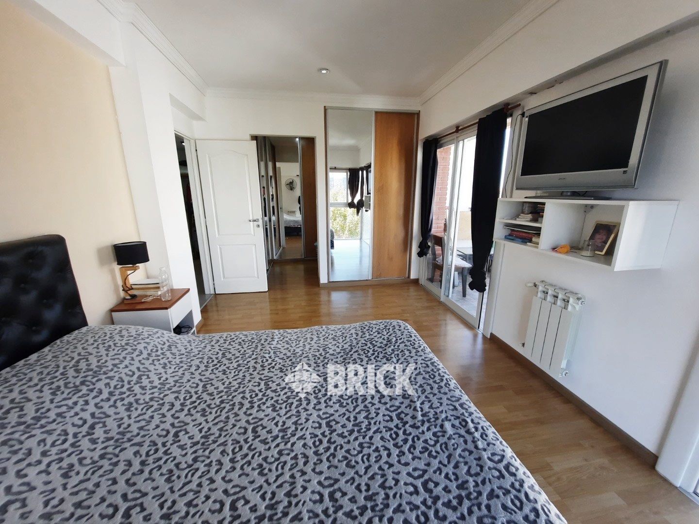 TUCUMAN al 100 Piso 6 16