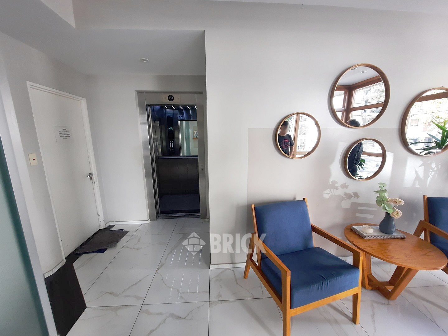 TUCUMAN al 100 Piso 6 28