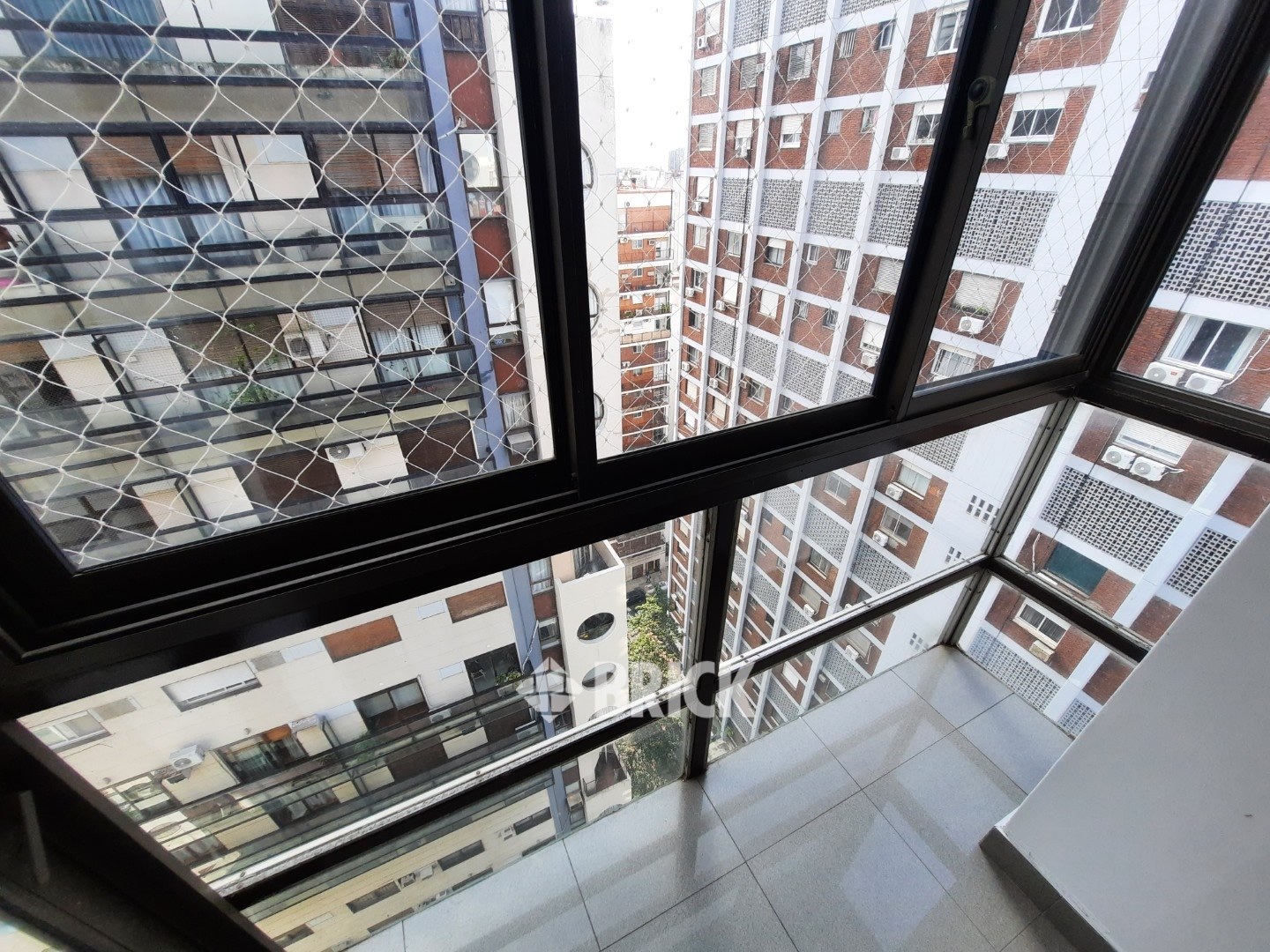 TALCAHUANO al 900 Piso 18 20