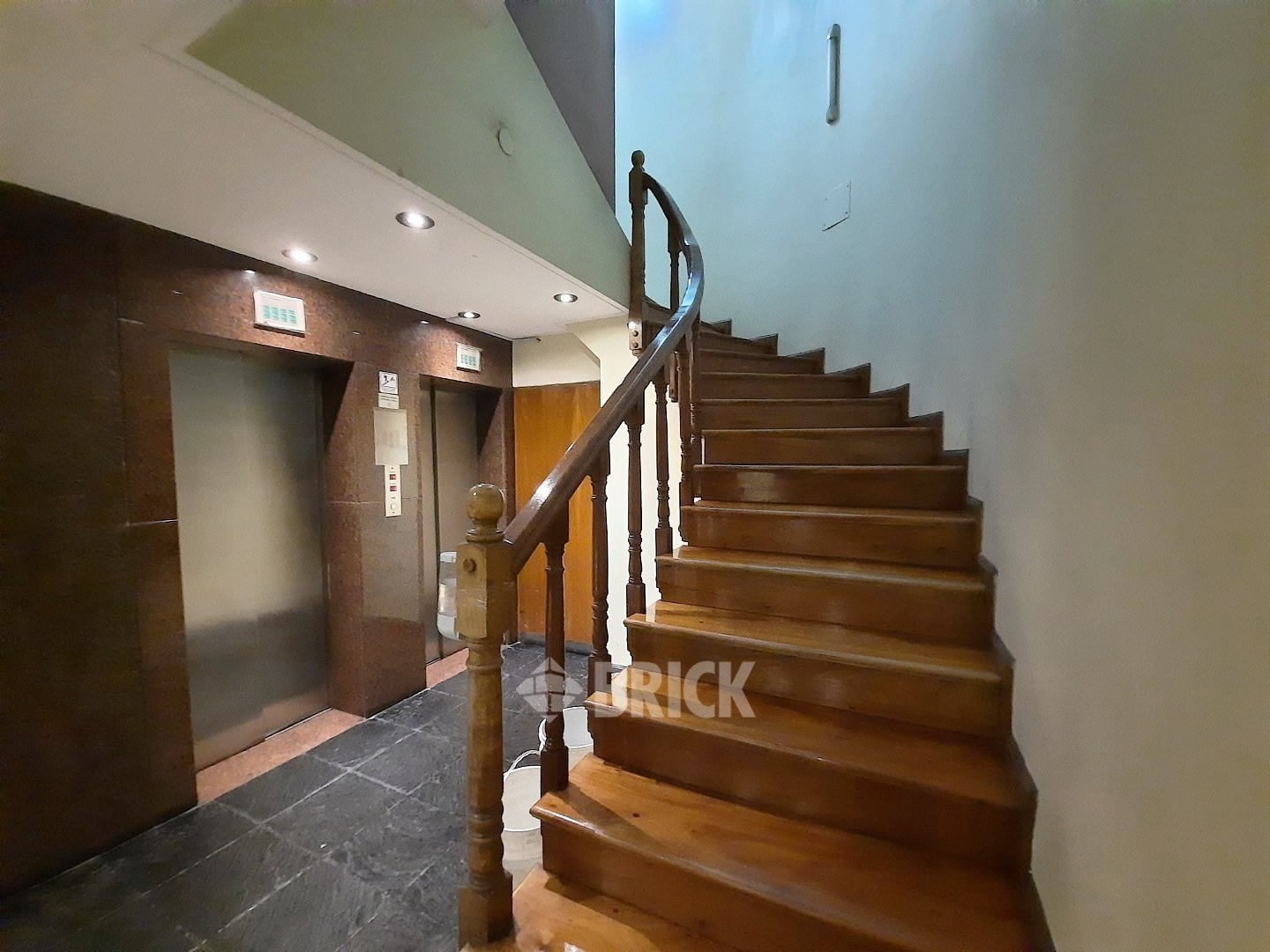 TALCAHUANO al 900 Piso 18 55