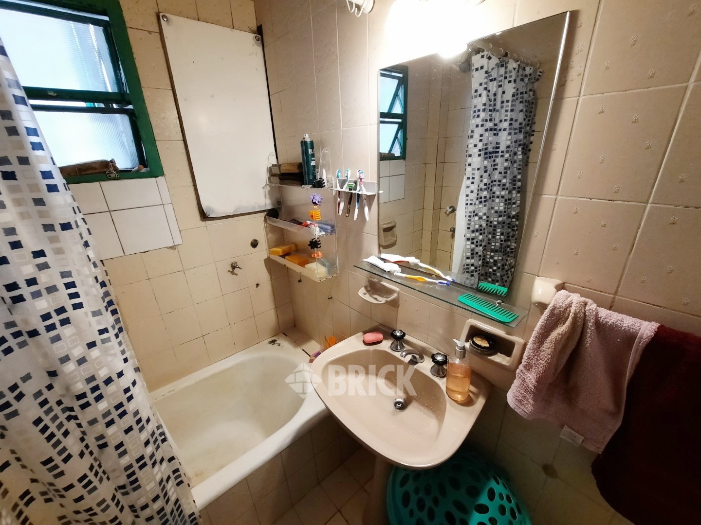 YRIGOYEN, HIPOLITO al 2900 Piso 9 11