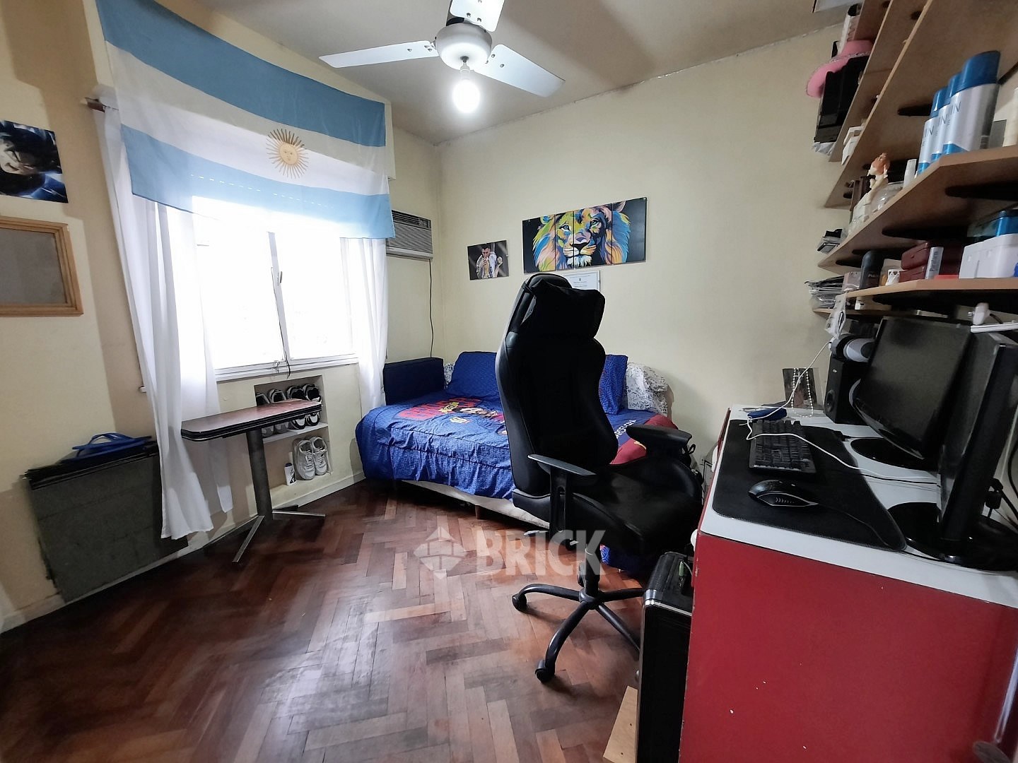 YRIGOYEN, HIPOLITO al 2900 Piso 9 13