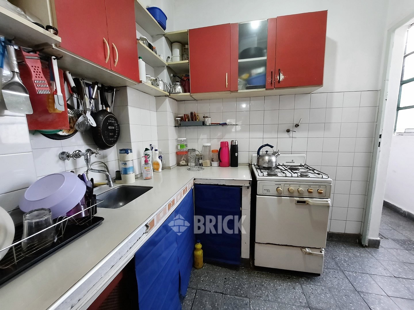 YRIGOYEN, HIPOLITO al 2900 Piso 9 17