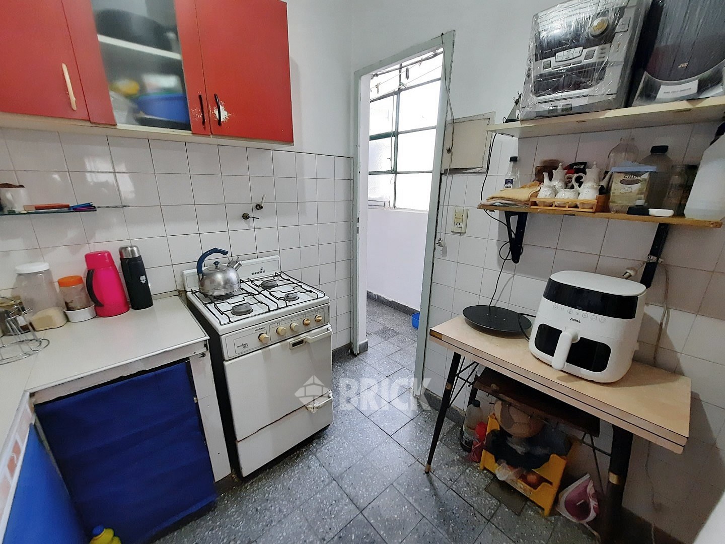 YRIGOYEN, HIPOLITO al 2900 Piso 9 18