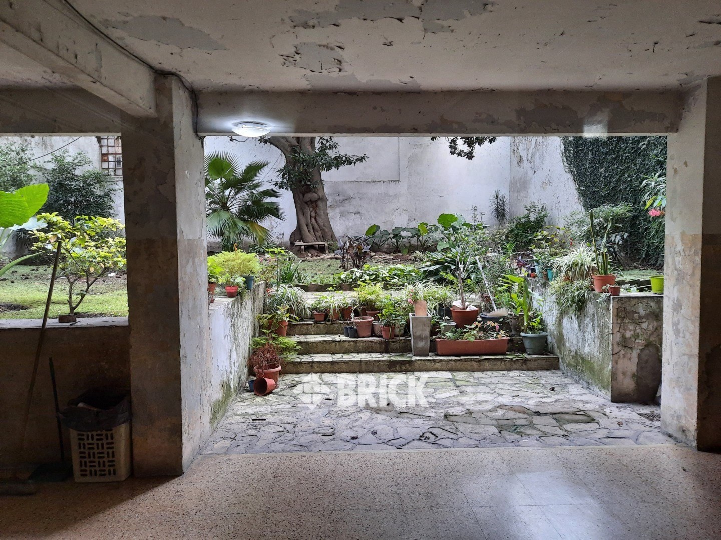 YRIGOYEN, HIPOLITO al 2900 Piso 9 23