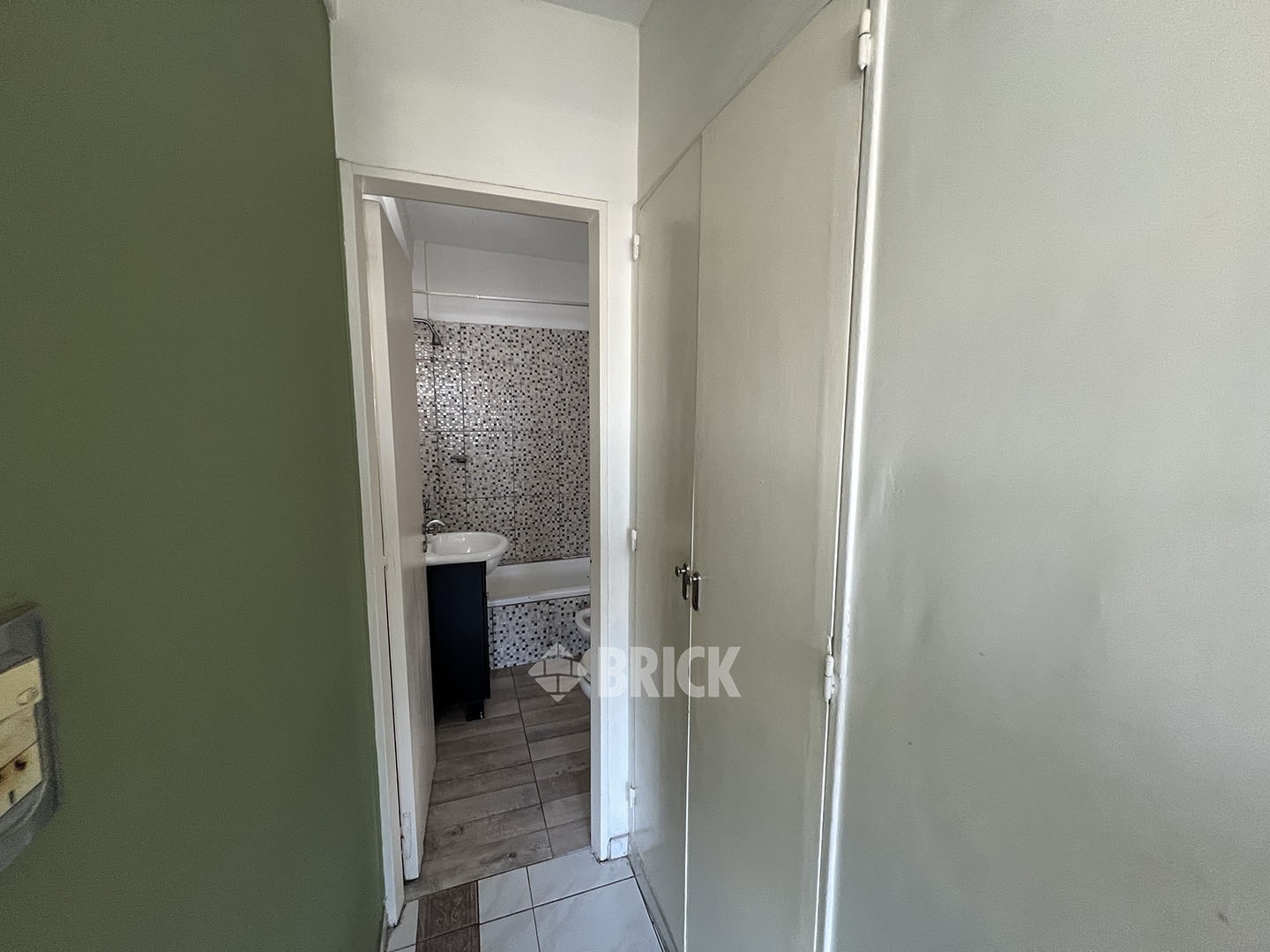 ACOYTE, AV. al 1500 Piso 7 9