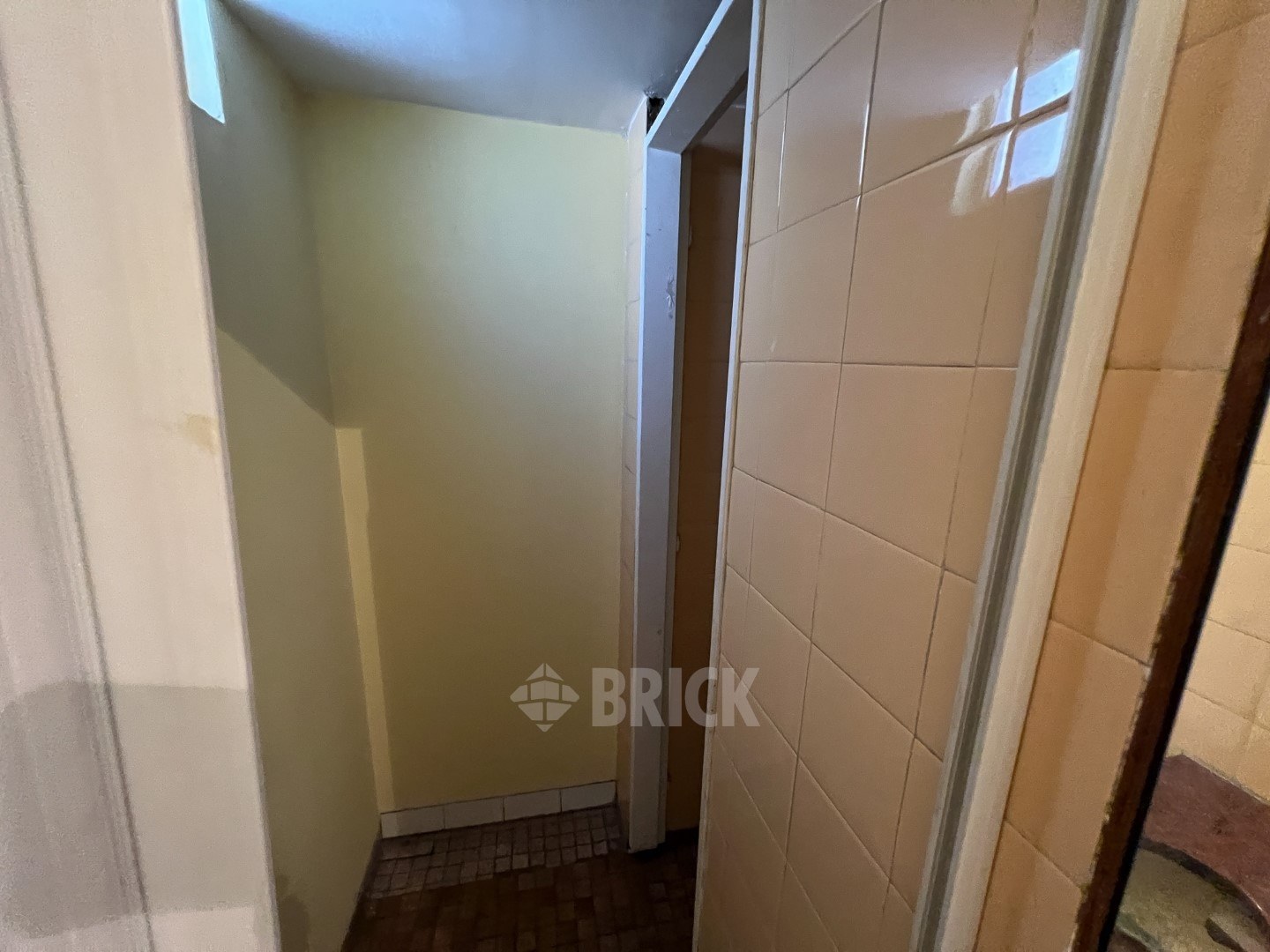 LACROZE, FEDERICO, AV. al 2400 Piso 1 21