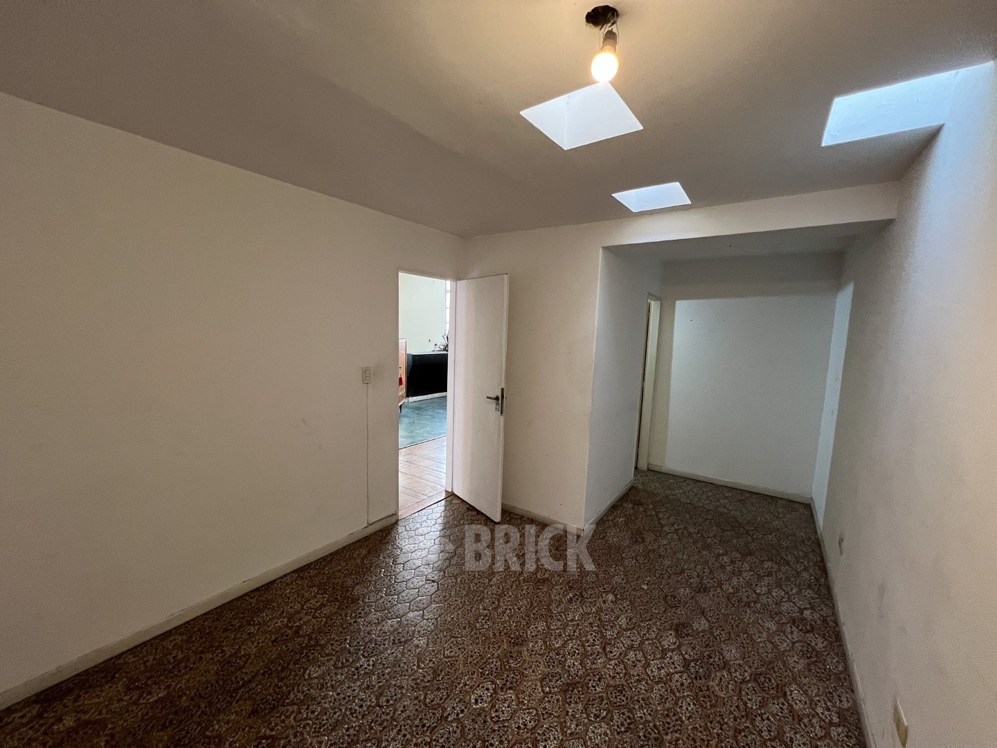 LACROZE, FEDERICO, AV. al 2400 Piso 1 31