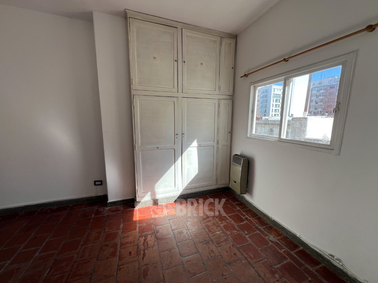 LACROZE, FEDERICO, AV. al 2400 Piso 1 55