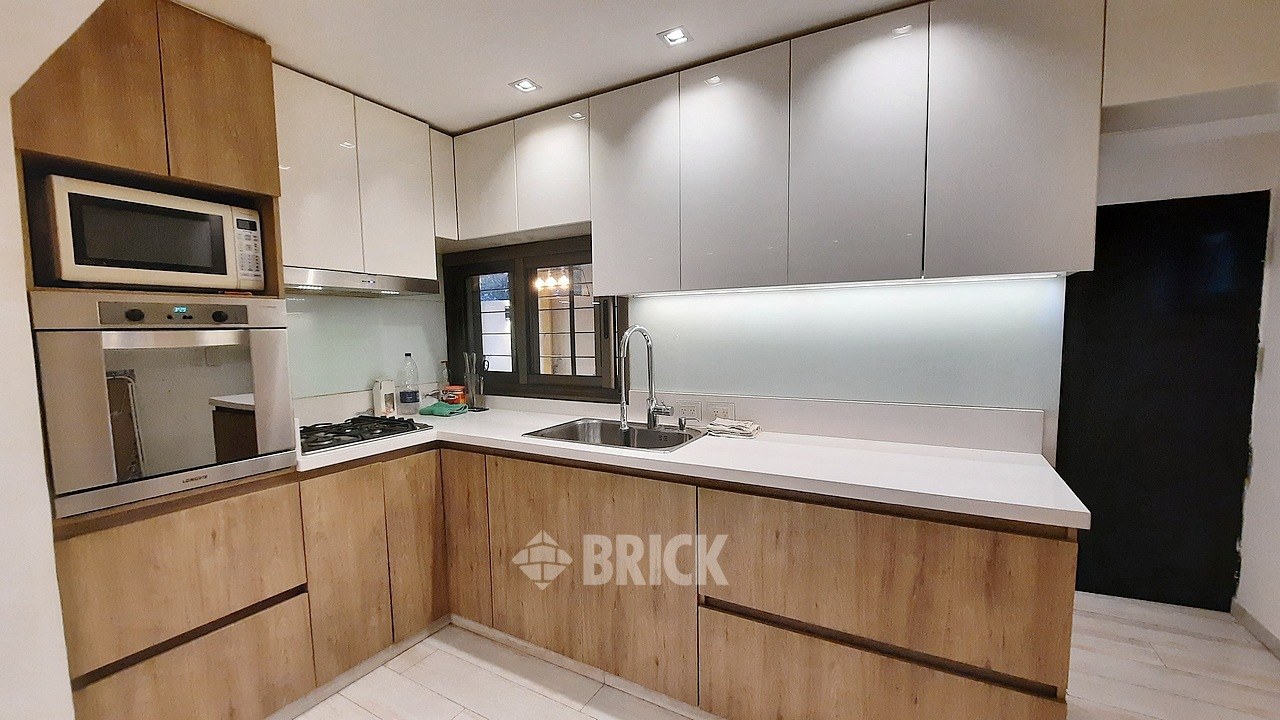 SOLER, GENERAL al 440 11