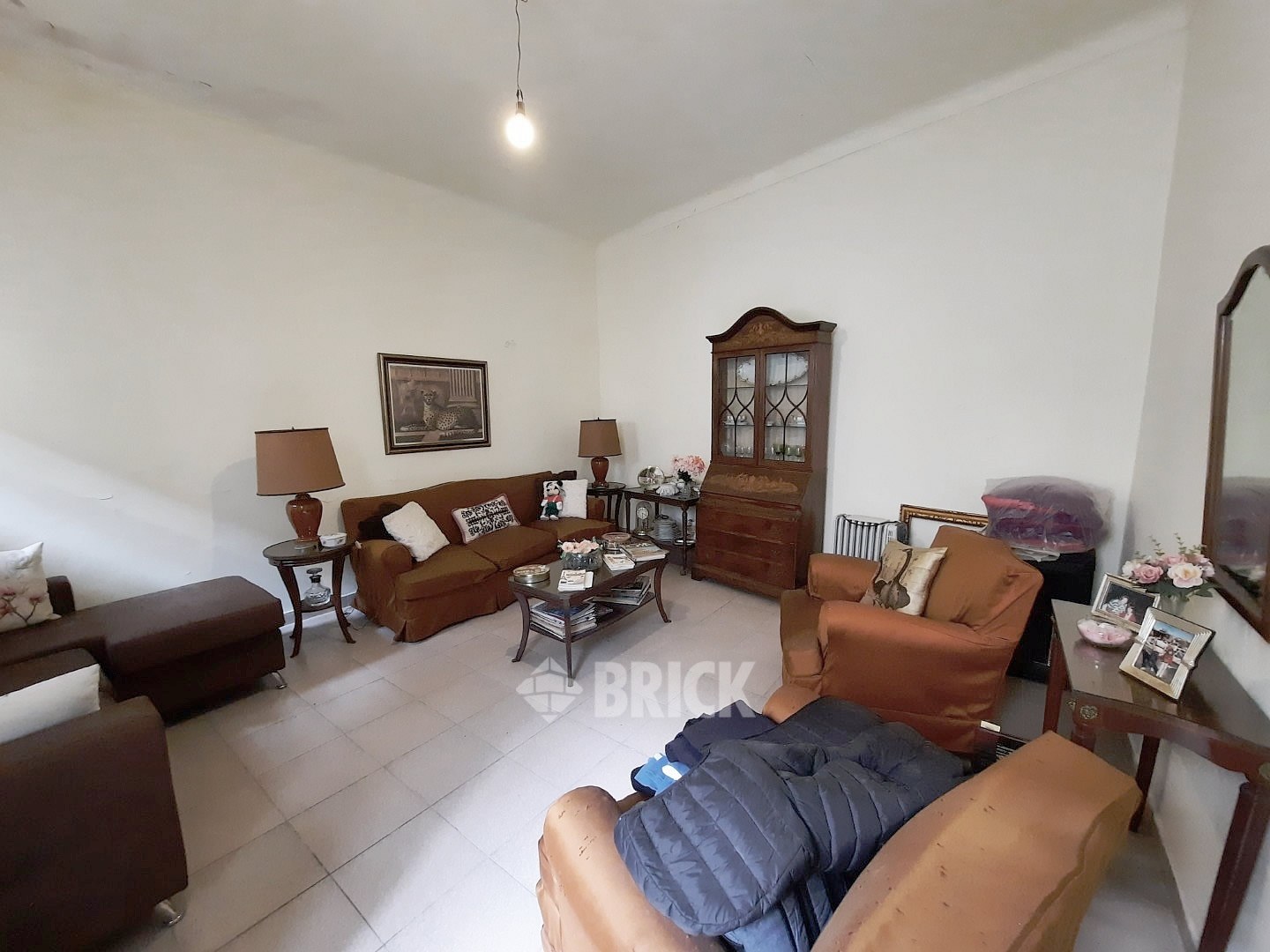 CASEROS, AV. al 2000 Piso 1 3