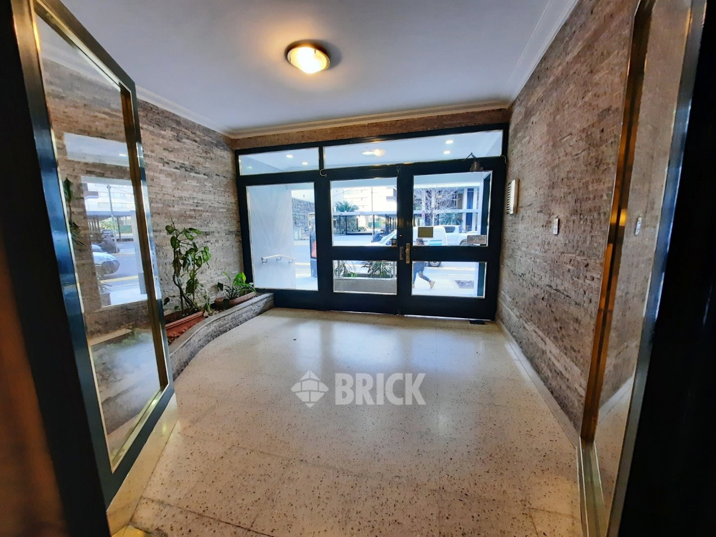 CORONEL DIAZ, AV. al 2100 Piso PB 23