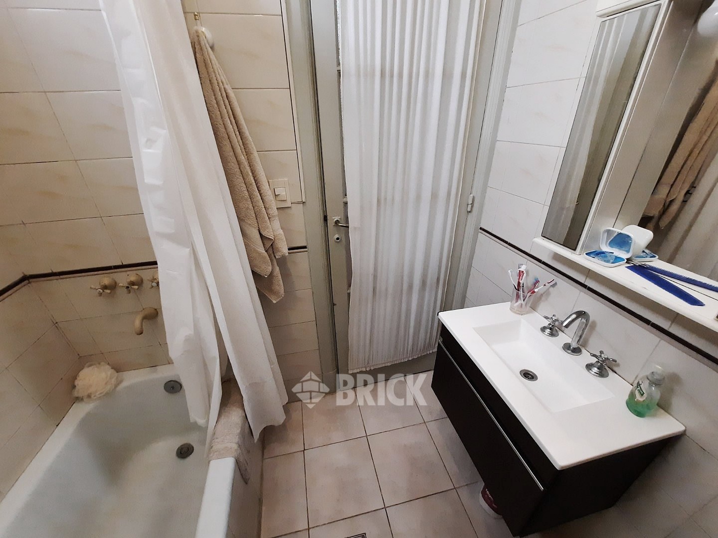 TUCUMAN al 2300 Piso 3 13