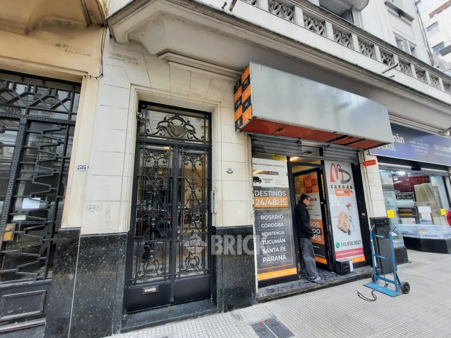 TUCUMAN al 2300 Piso 3 25