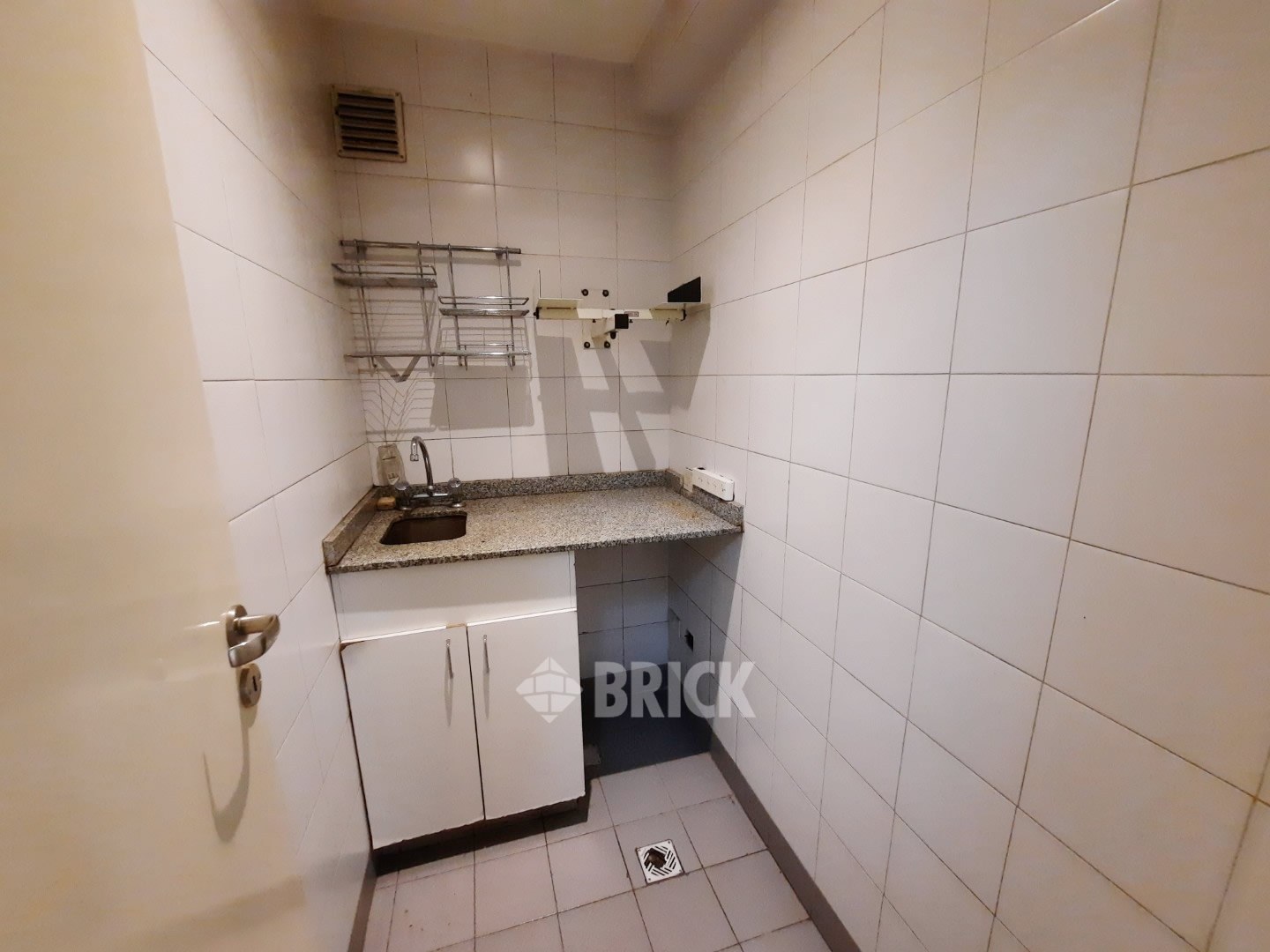 CORRIENTES, AV. al 1800 Piso 7 19