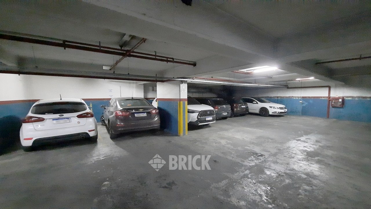 CORRIENTES, AV. al 1800 Piso 7 25