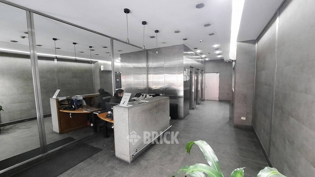 CORRIENTES, AV. al 1800 Piso 7 27